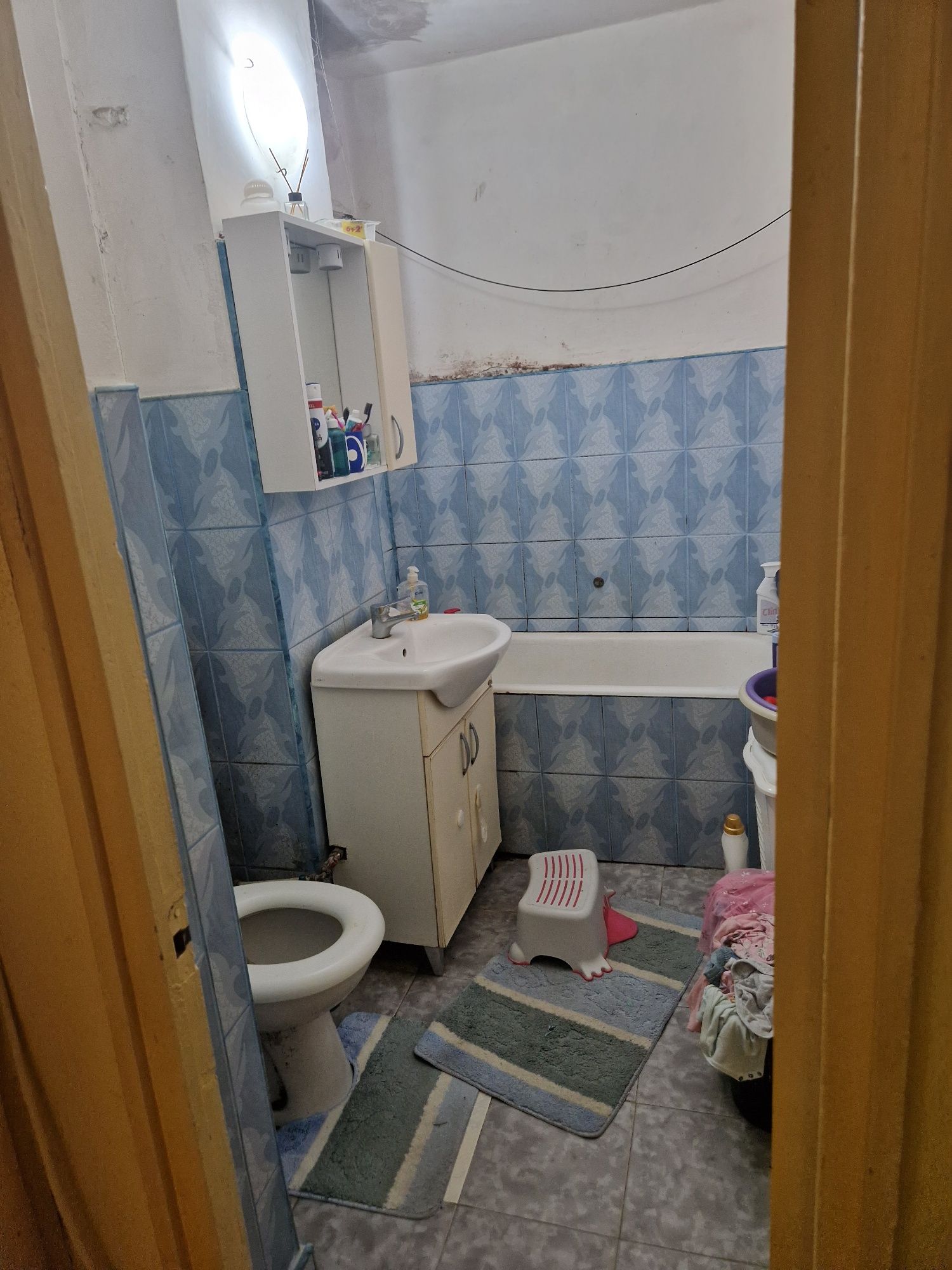 Vand apartament 2 camere