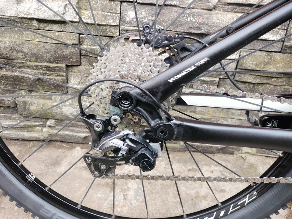 Bicicleta Full suspensie roti 29