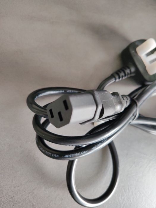 Cablue alimentare cu 3 capete - Anglia/UK