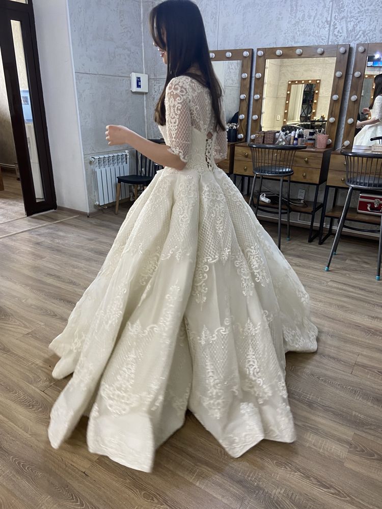Два свадебных платье за 5000