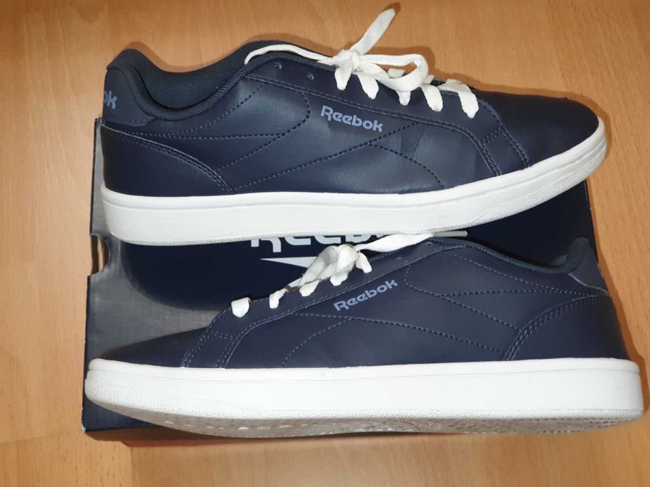 Adidasi originali Reebok marime 40 ideali pentru blugi