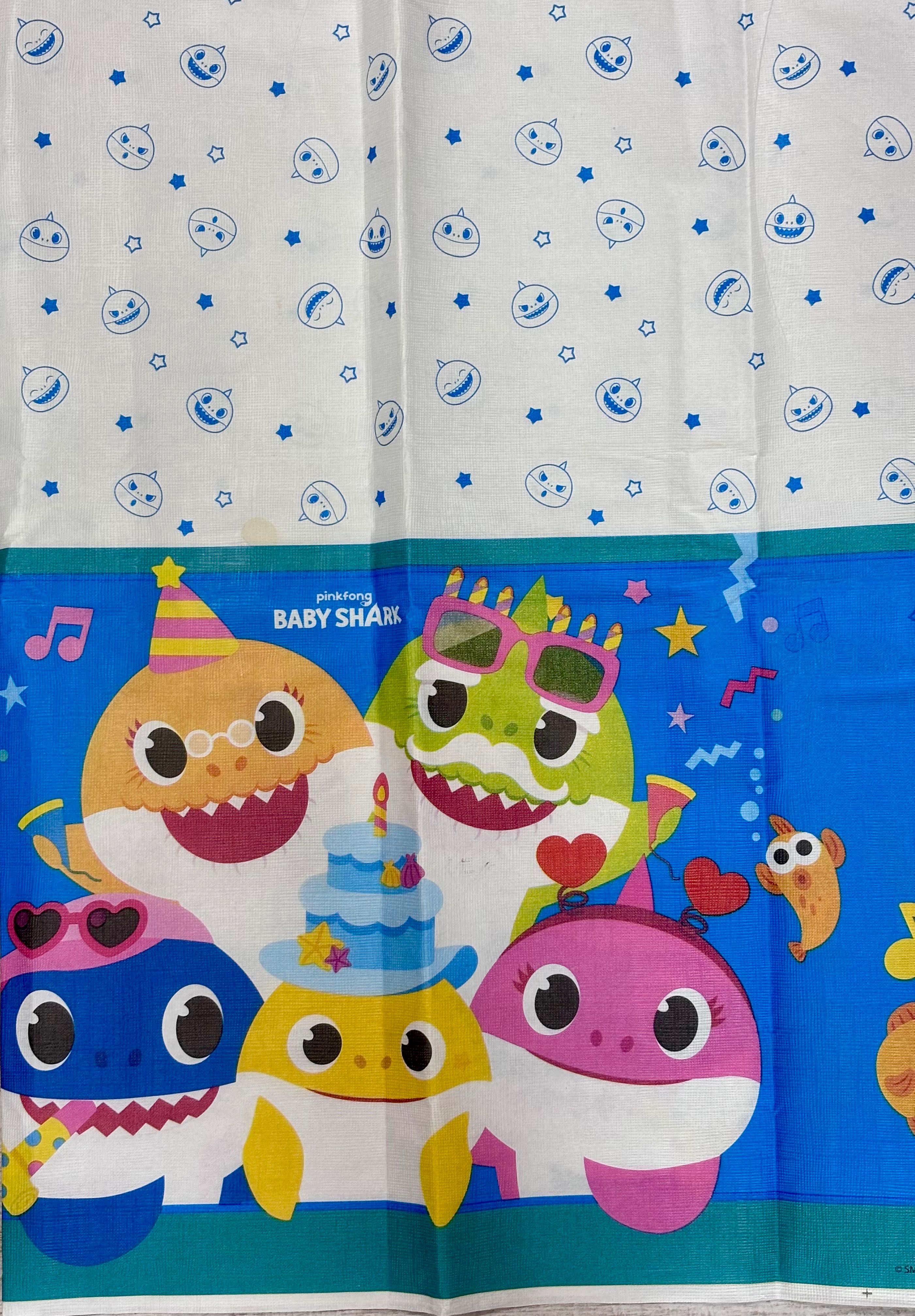 парти артикули “бебе акула” / украса за рожден ден “baby shark”