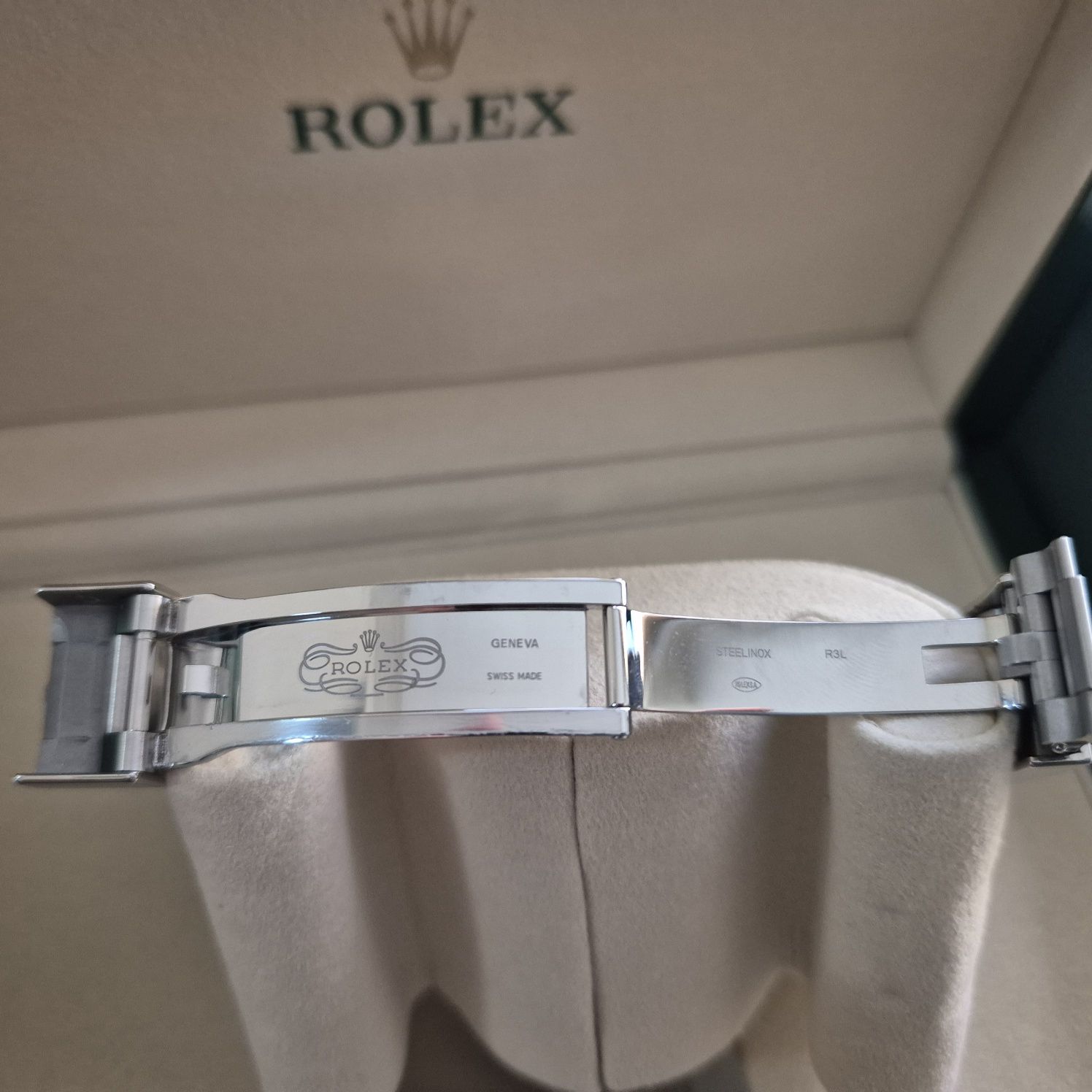 Rolex explorer в идеальном состоянии