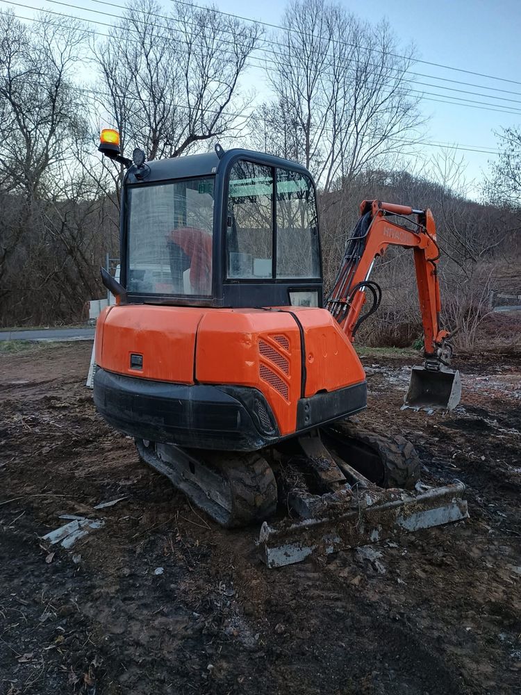 Vand hitachi ZX 27-3 an 2013