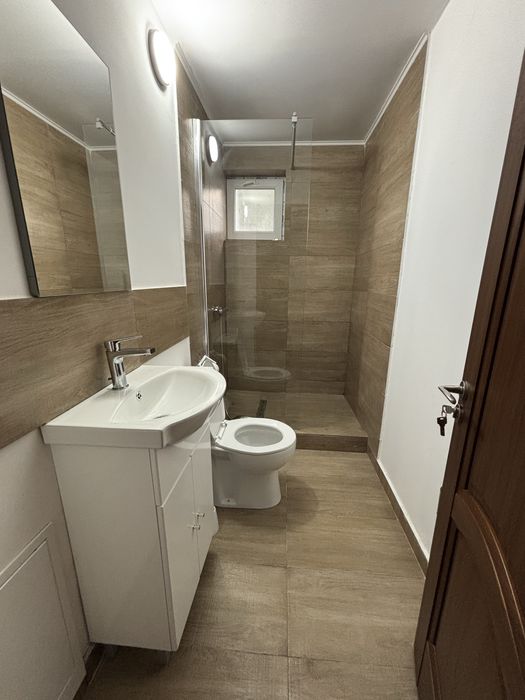 Inchiriez cabana la ranca