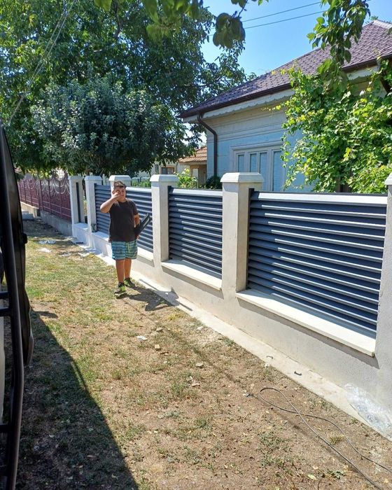 Vând garduri și porți detalii la telefon