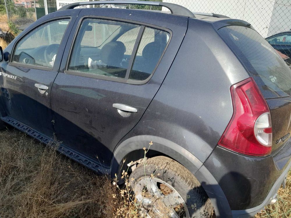 Дачия Сандеро / Dacia Sandero Stepway 1.6 87к.с. - НА ЧАСТИ!