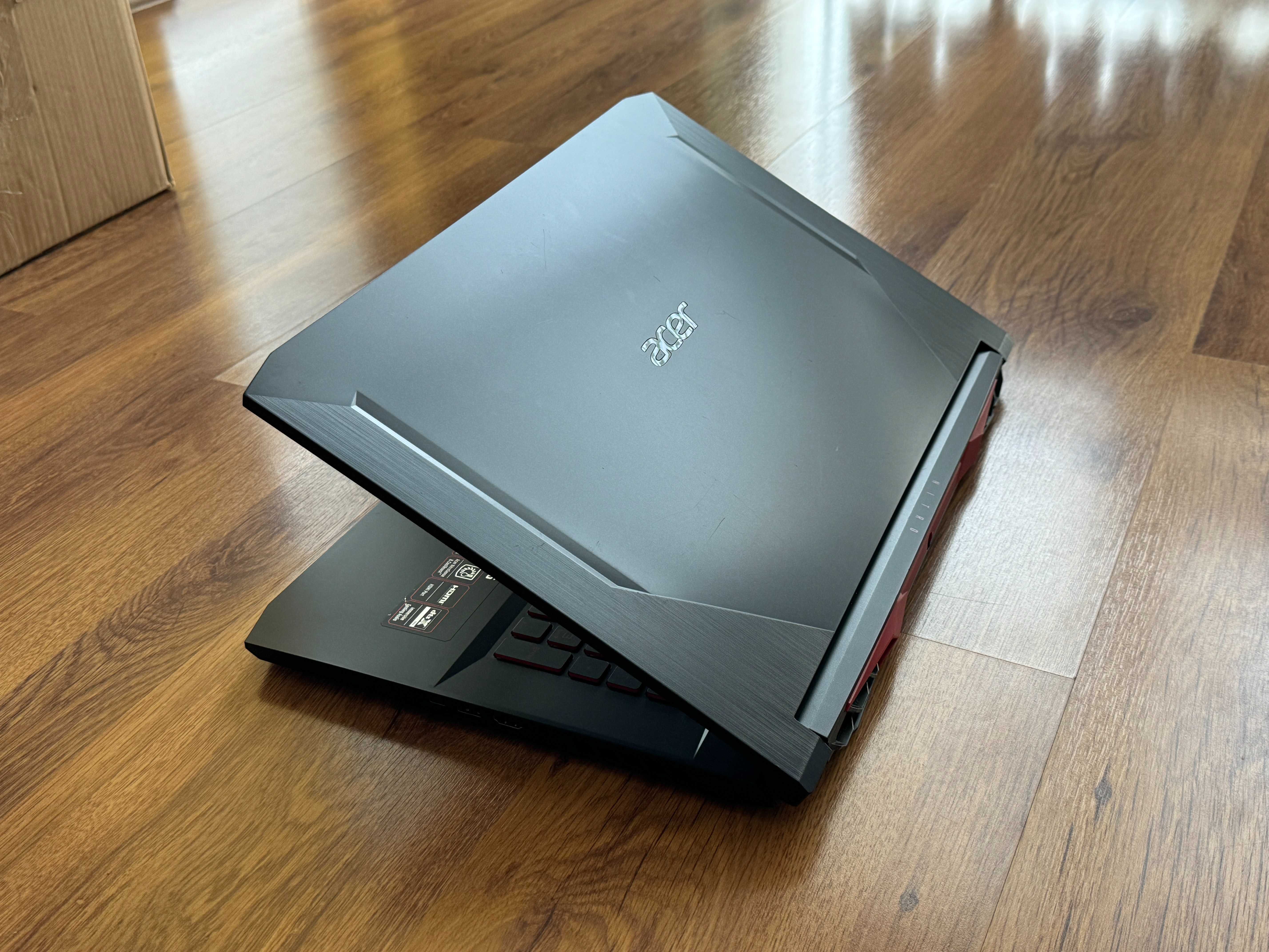 17.3' 120Hz i7-10750H Acer Nitro 5 16GB DDR4/512GB NVMe/GTX 1650 Ti