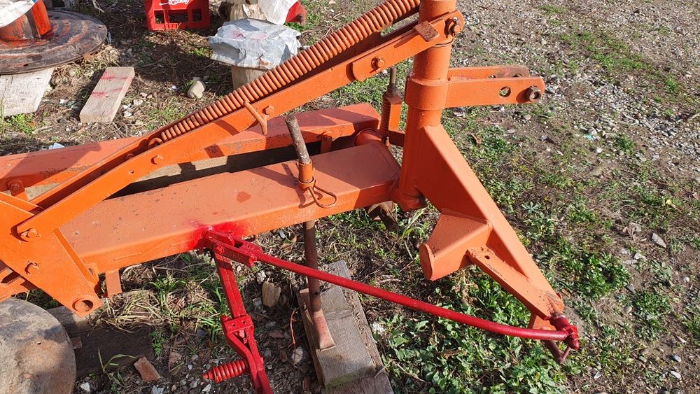 Vând cositoare de tractor 165cm