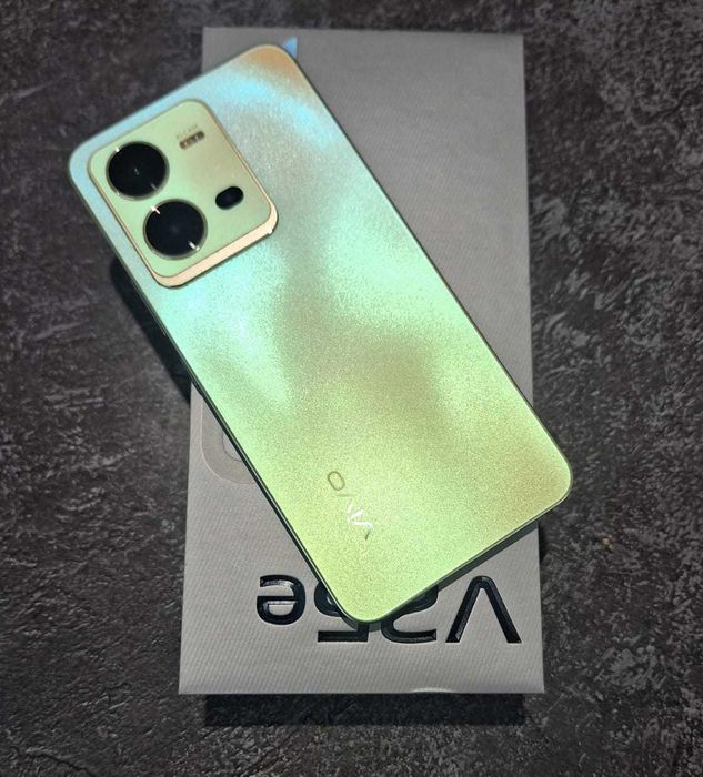 Телефон Vivo V25e Лот 776135