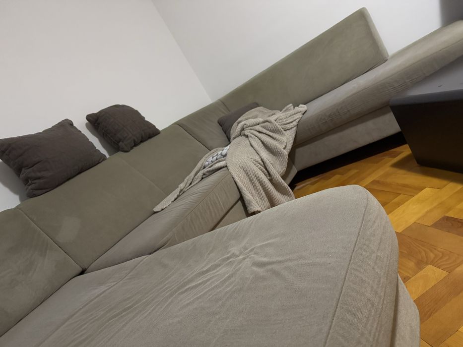 vand canapea extensibila