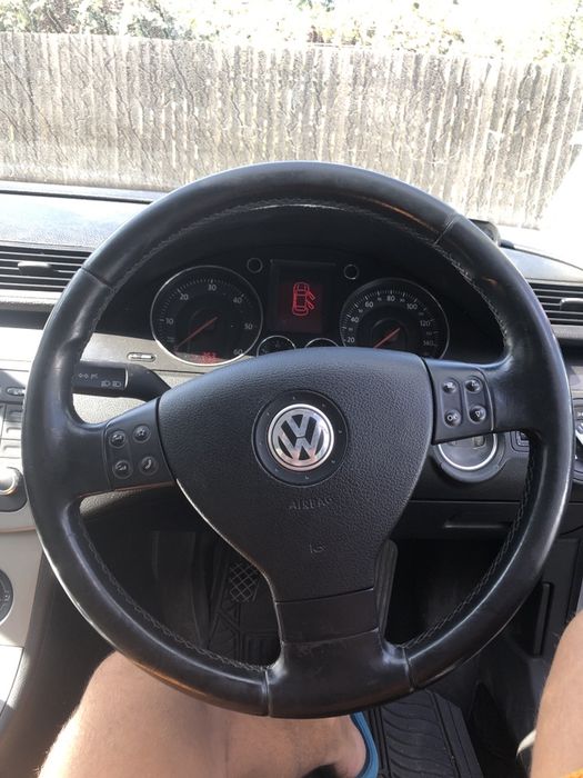 Volan passat b6 cu comenzi sau fara