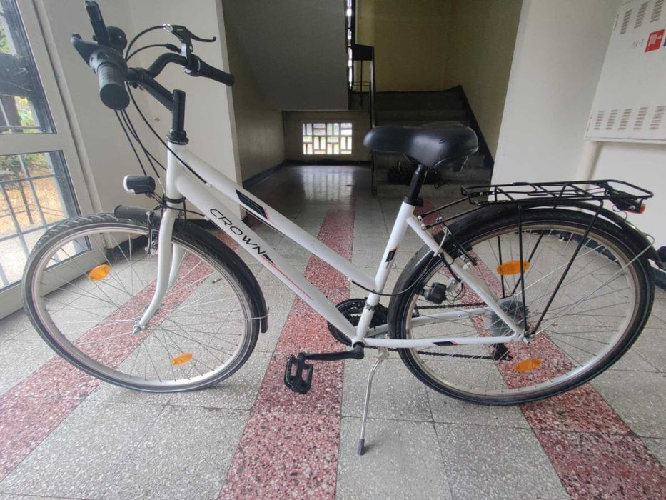 Crown Trekking 28” – алуминиев велосипед с 21 скорости и багажник