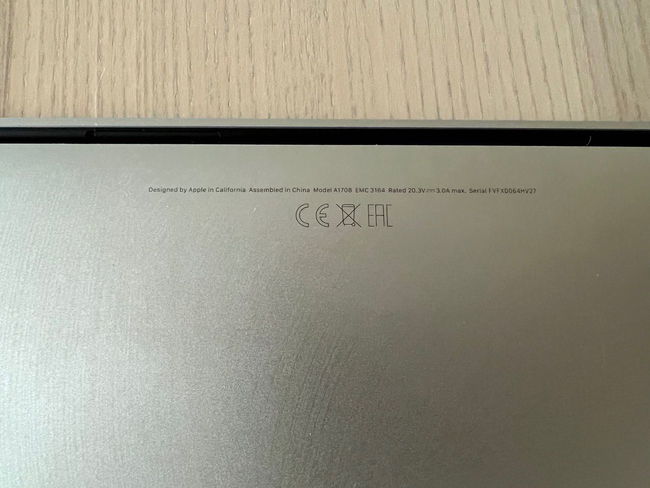 MacBook Pro 13-inch, 2017, 2.3 GHz Dual-Core