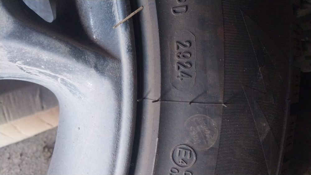 Продам зимние шины с диски БВМ х5.