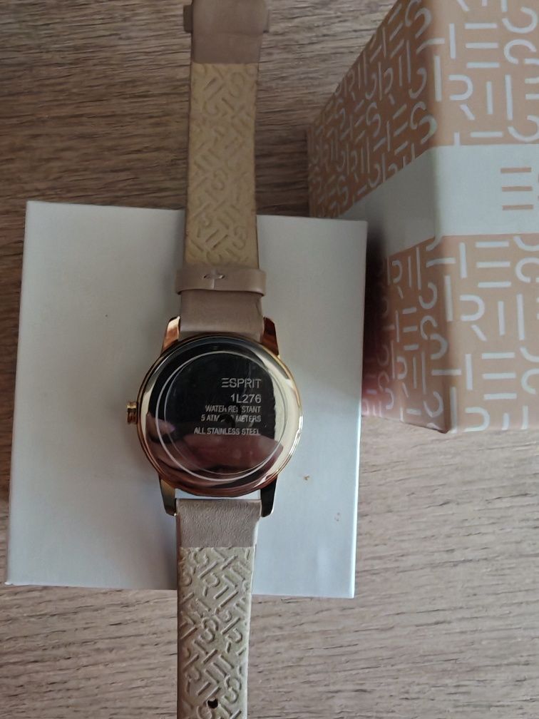 Дамски оригинален часовник Esprit с кристали