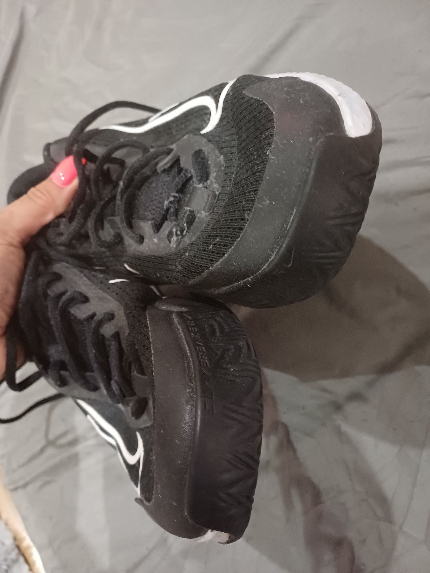 Маратонки Nike 44 номер