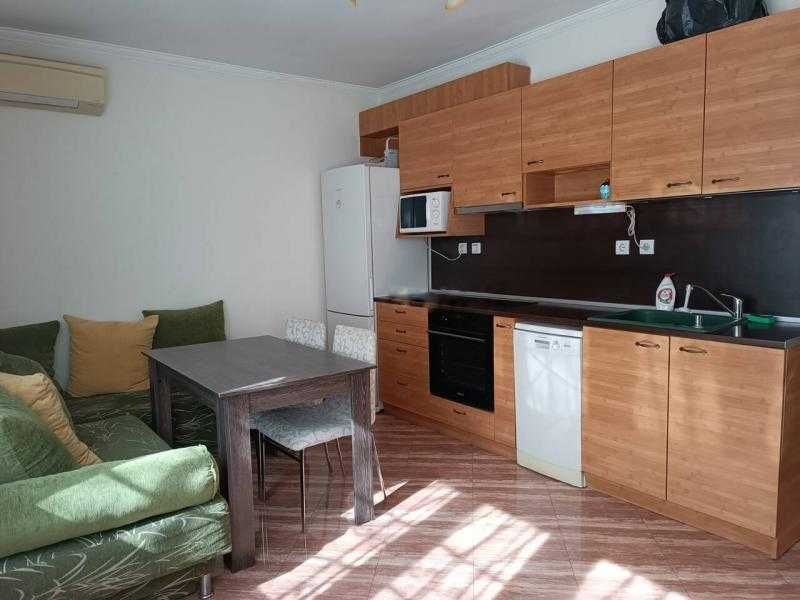 Тристаен апартамент с вкл. паркомясто до Турското консулство