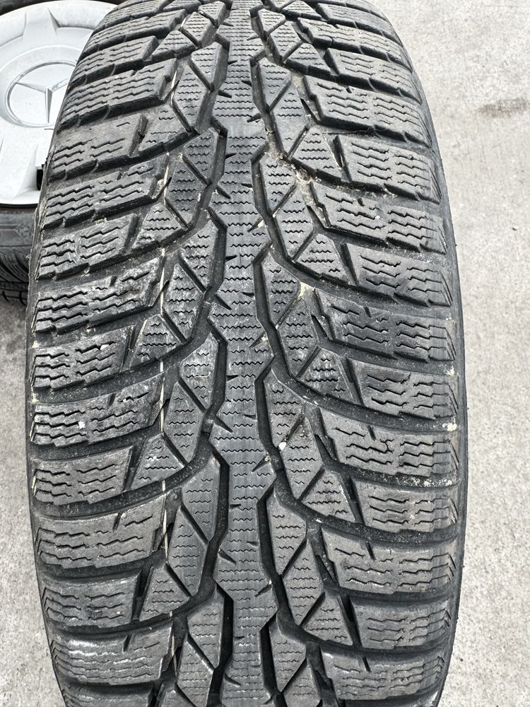Зимни гуми 195/60 R16 с джанти за Мерцедес W245