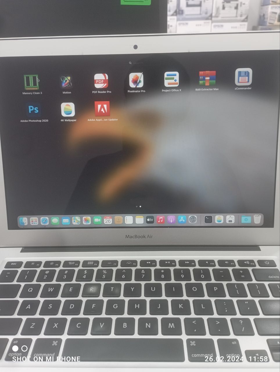 MacBook core-i7/ RAM 8GB/ 512GB SSD