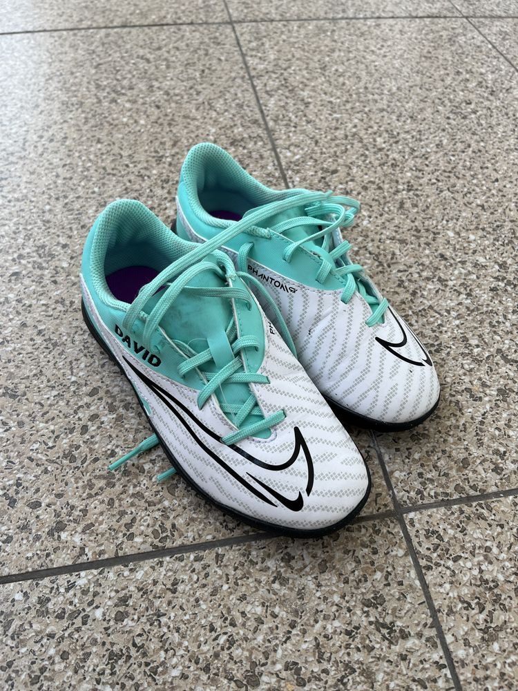 Ghete fotbal copii Nike nr. 33