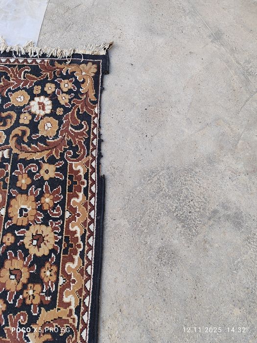 Гилам сотилади 3 та