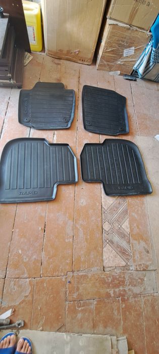 Продам полики для Школа Рапид