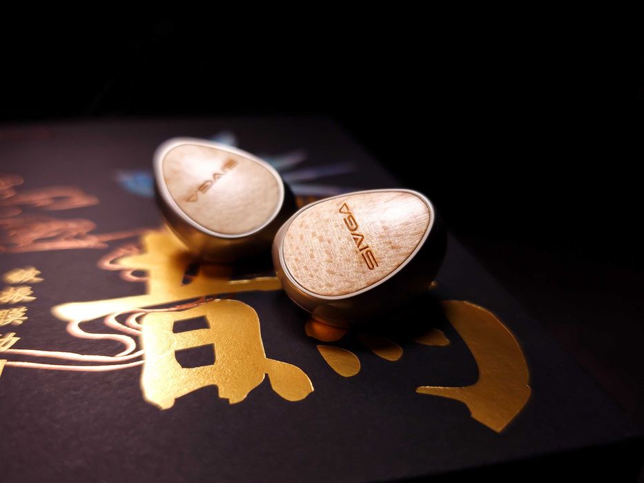 Нови- неотваряни SIVGA Que тип iem