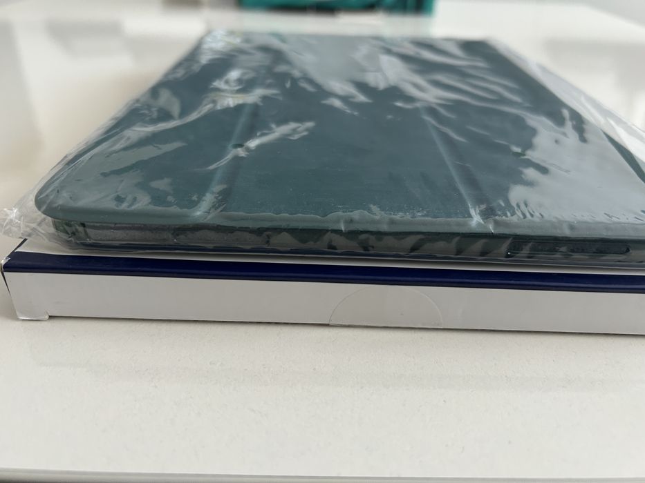 Husa iPad 10th Gen 10.9 2022 (Esr verde/pin) noua