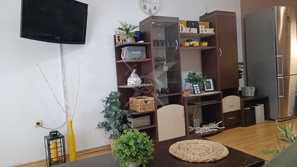 Продава се Двустаен апартамент в Бургас, Сарафово - 77 кв.м за 1351 €/кв.м - Снимка #3