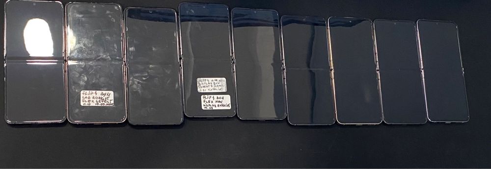 Display original Z Samsung Flip 4