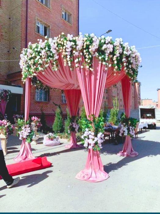 Оформления хизмати ту'й ва маросимлар учун Хар хил турдаги гул безакла