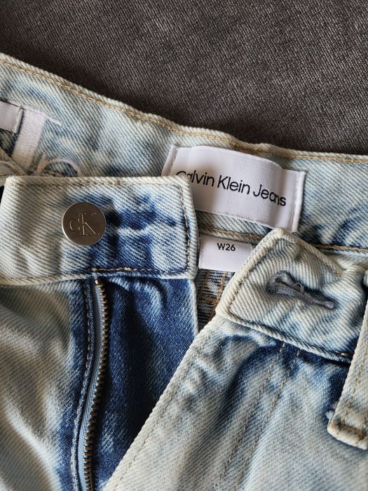 Calvin Klein Шотры женские в идеальном состоянии