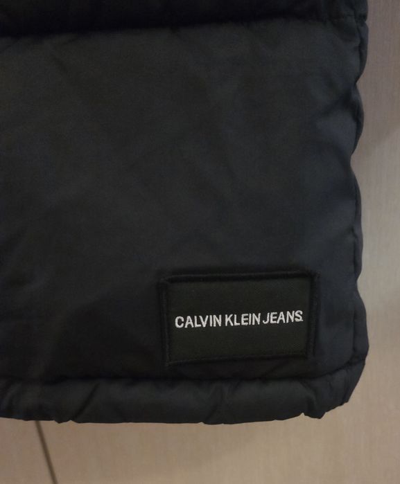 Оригинално зимно яке за момиче Calvin Klein на Calvin Klein