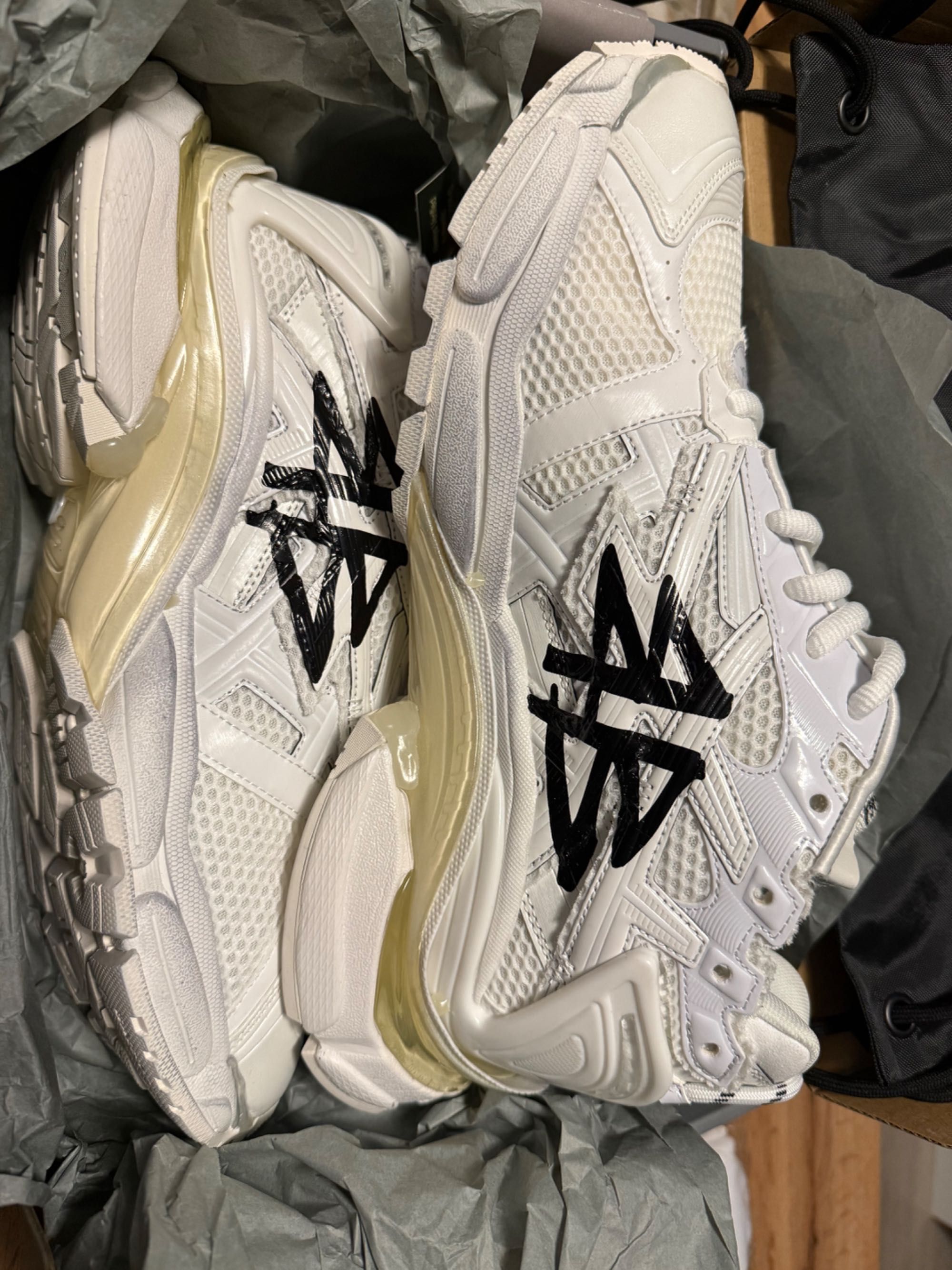 Balenciaga Runner 43EU