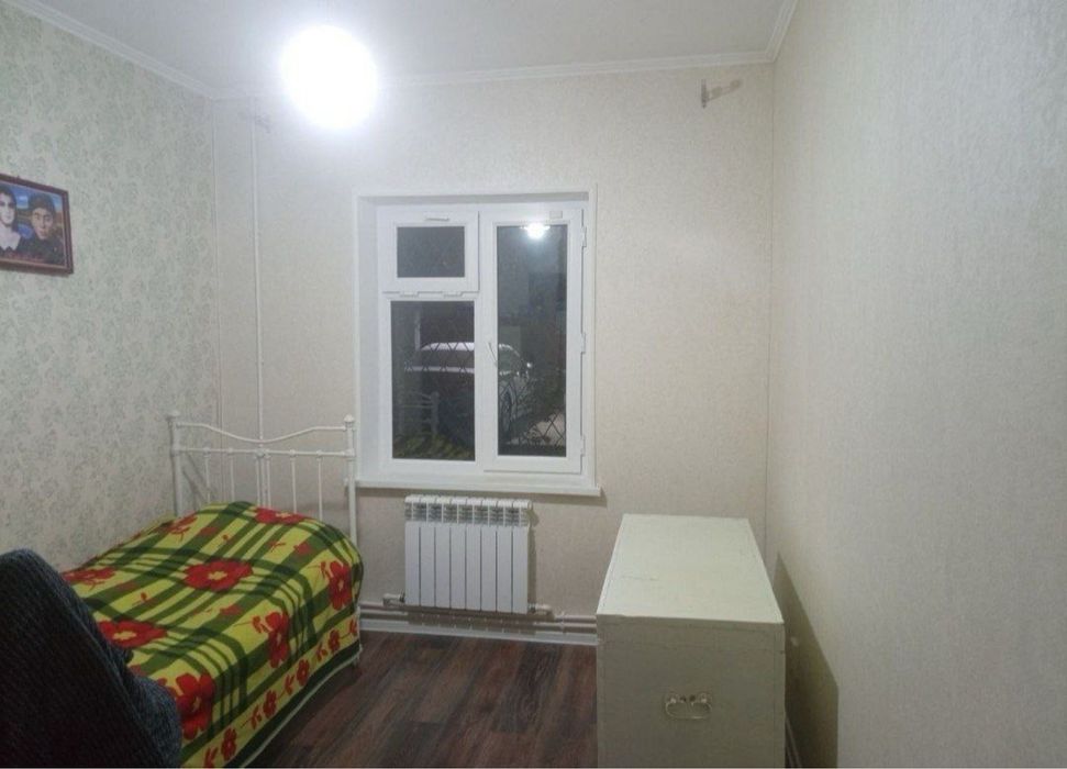 Продаётся 4 комнатная в 10 микрорайоне