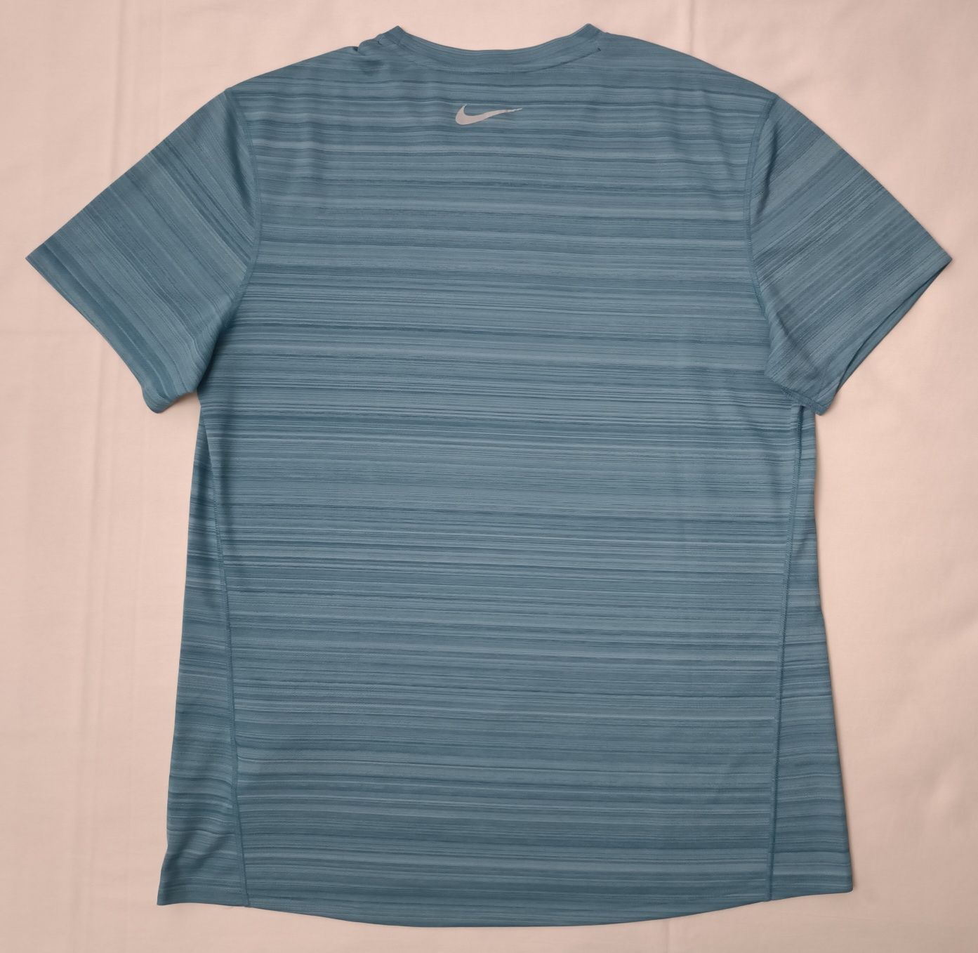 Nike DRI-FIT Tee оригинална тениска L Найк спортна фланелка фитнес