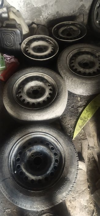 Продам 2 диска r15