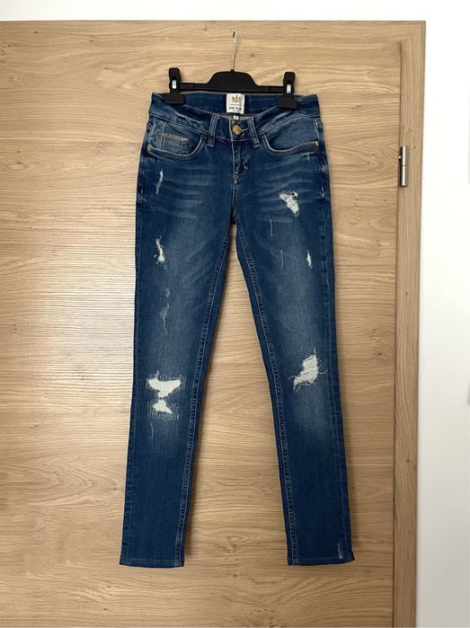 Blugi River Island marimi 6-8 (UK)