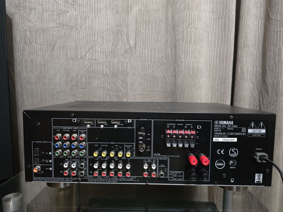 Amplificator Yamaha RX-V365 – 5.1 Surround, 100W/canal, sunet curat!