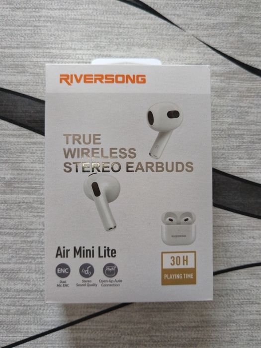 Căști wireless noi