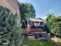 Apartament la curte 3 camere 59 mp pivnita gradina 60 mp Cisnadie