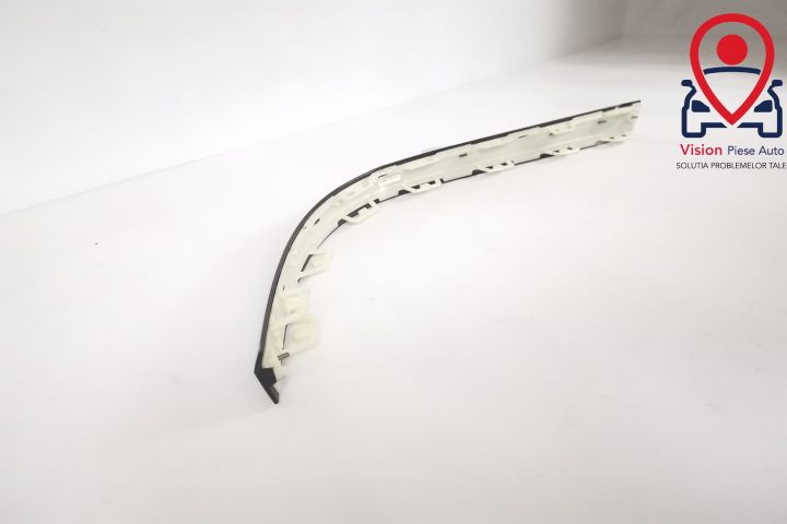 Бентли Бентайга / Bentley Bentayga Оригинален ляв декоративен елемент