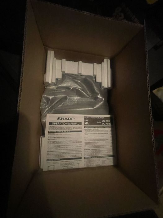 Видеомагнитофон новый в упакоке SHARP
