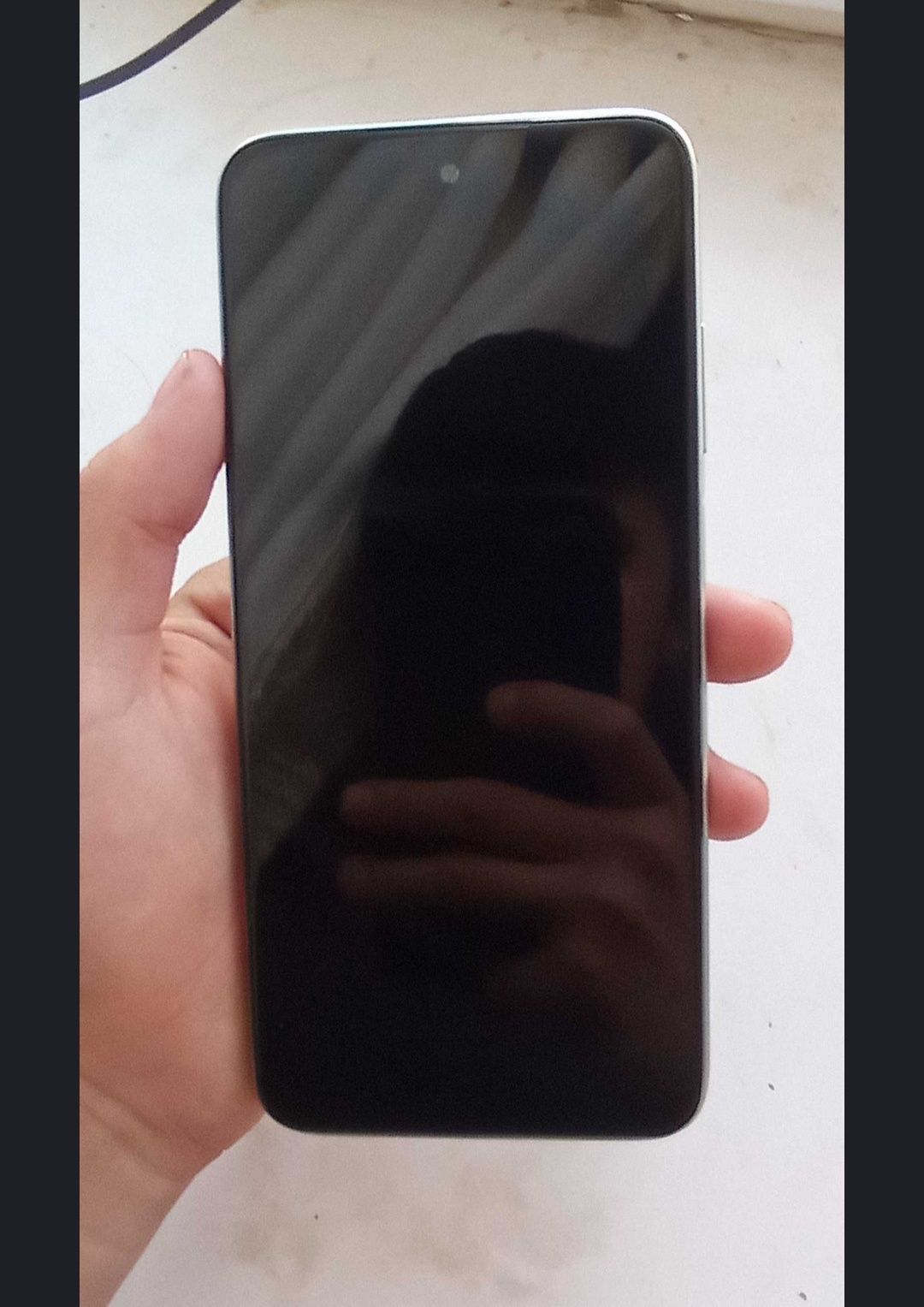 Redmi 10 sotiladi srochno