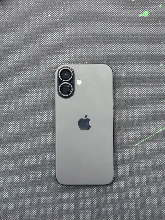 iPhone 16 128гб емкость 98%