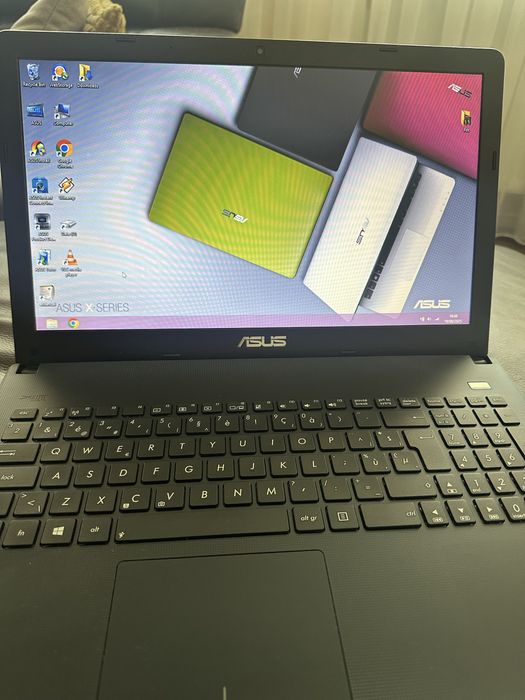 Лаптоп ASUS x501A