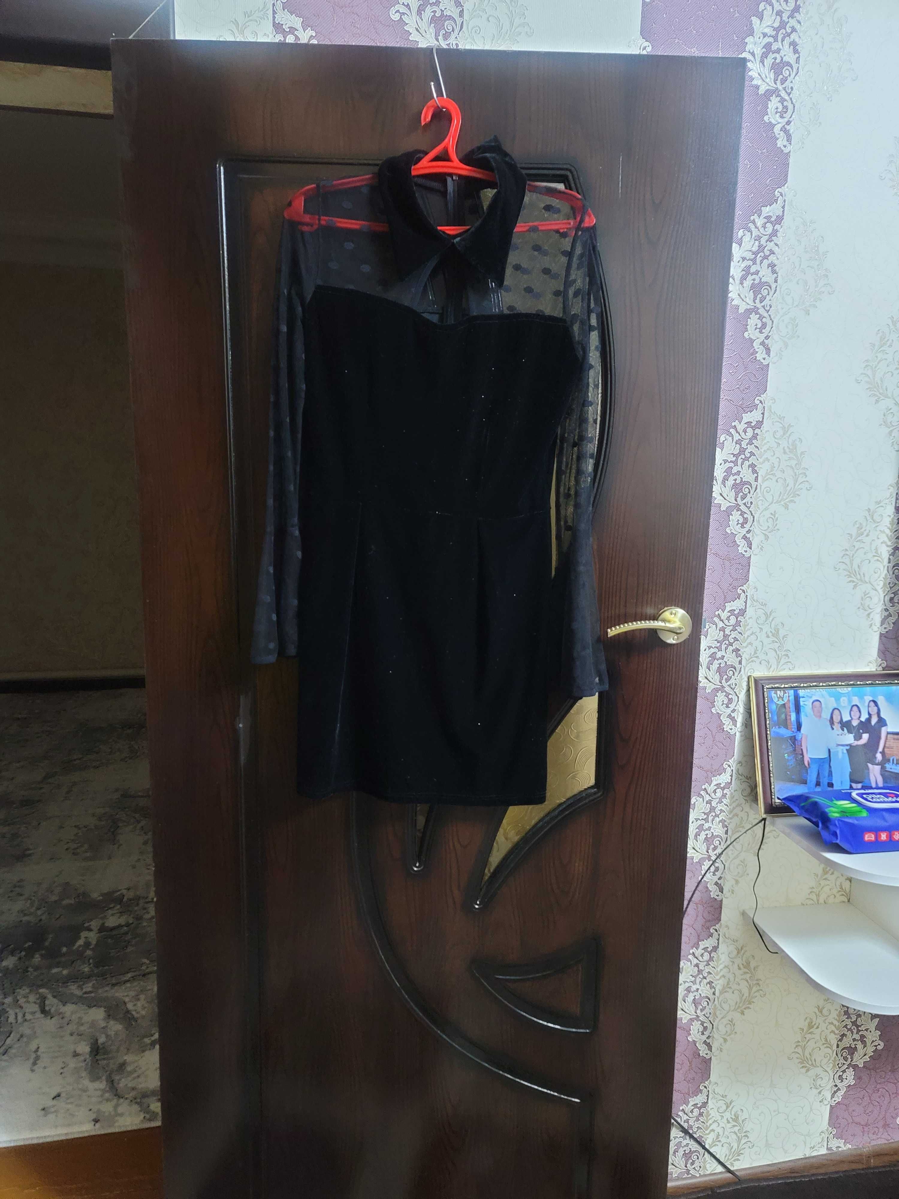 Продаются платья для девушек
