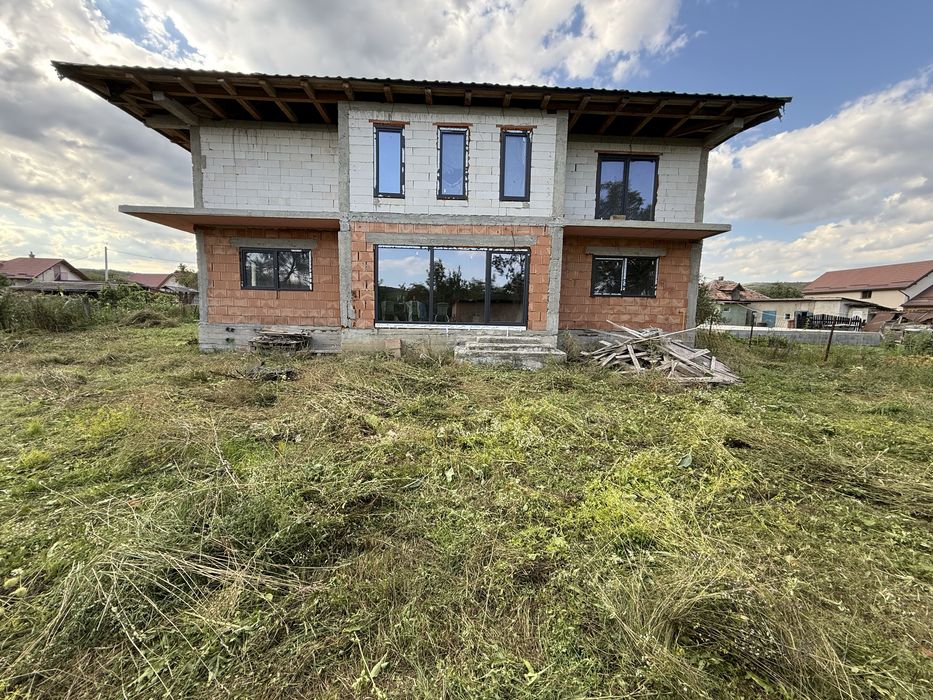 Casa de vanzare in Livada!