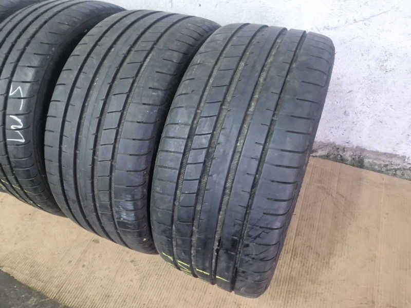 4 Goodyear R19 225/40/-255/35
спорт пакет летни гуми 
DOT3419
